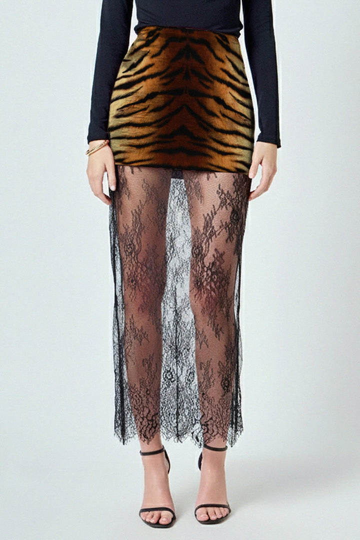 Shahida Parides,
outfit ideas for lace maxi skirts,
boho maxi skirt with lace detailing,