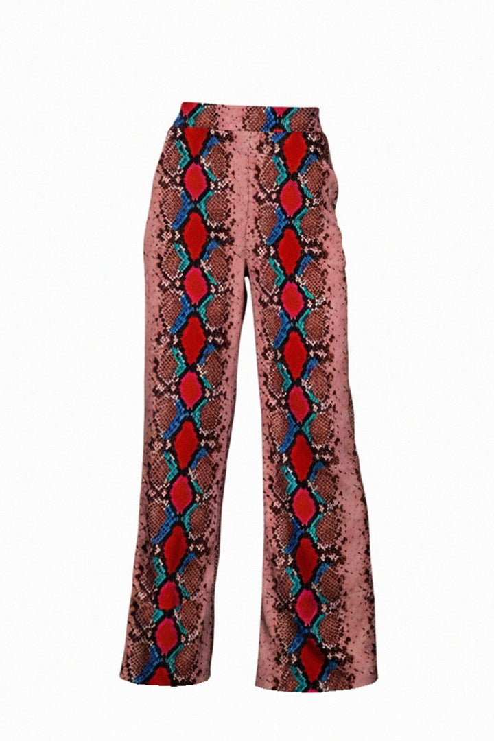 straight leg trousers, chic womens pants, resort chic trousers, modern womens fashion, designer womens trousers