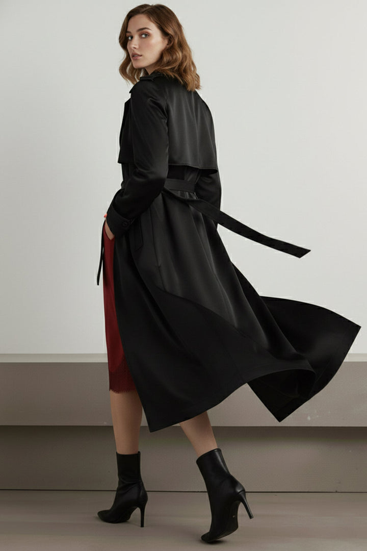 N ea Pari, lace trim fashion trend,
lace detail mini skirt, lace trim design skirt,