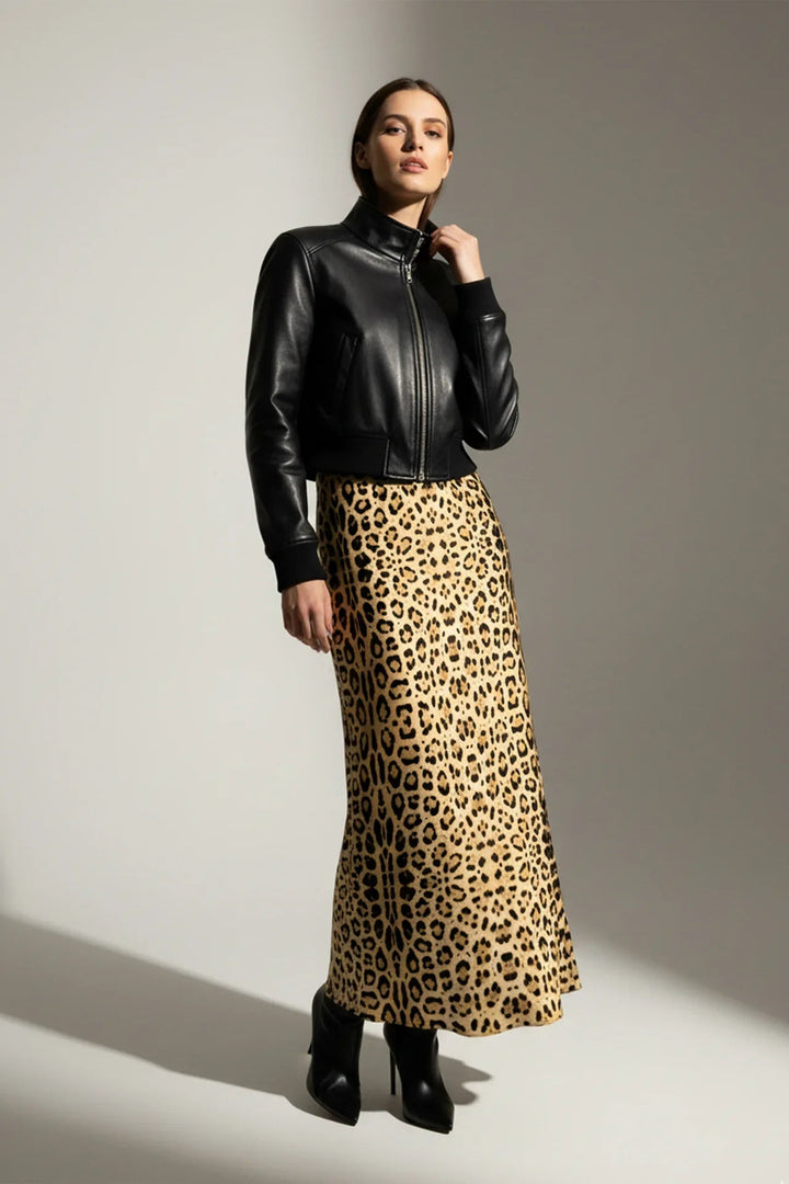 midi pencil skirts for women,
midi pencil skirt,
Shahida Parides,
midi length pencil skirt,