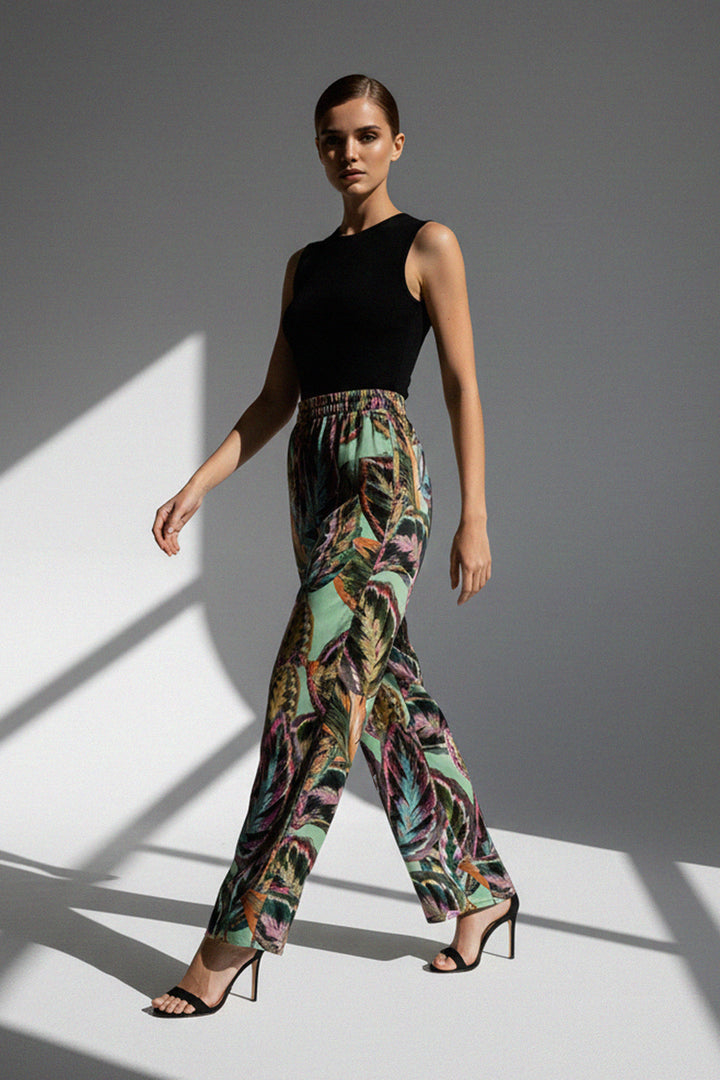 printed pants women, leaf motif style, city fashion, spring wardrobe, flowing trousers, coordinated outfit