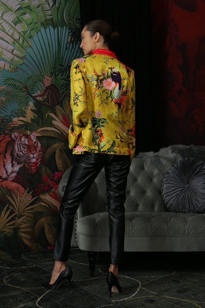 bright-yellow-suit, floral-silk-jacket, shahida-kyle-richards, chic-fashion-scene, bold-print-look, lace-top-style
