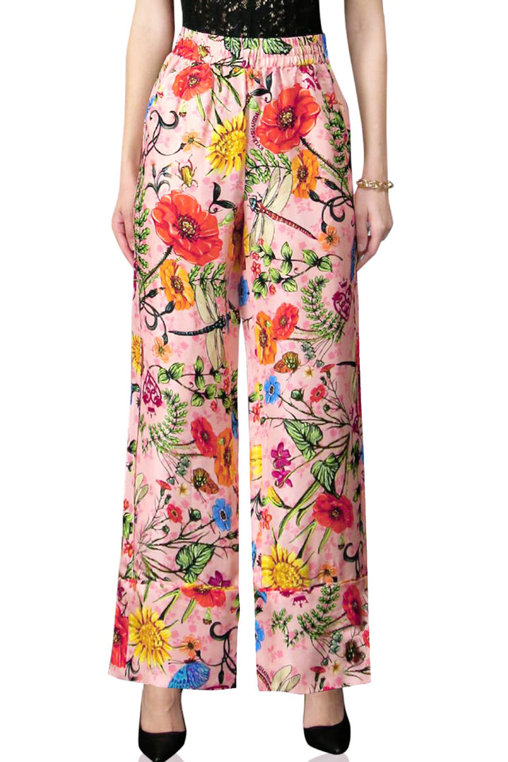 shahida-kyle-richards trend, spring floral trousers, printed straight pants, stylish women outfit