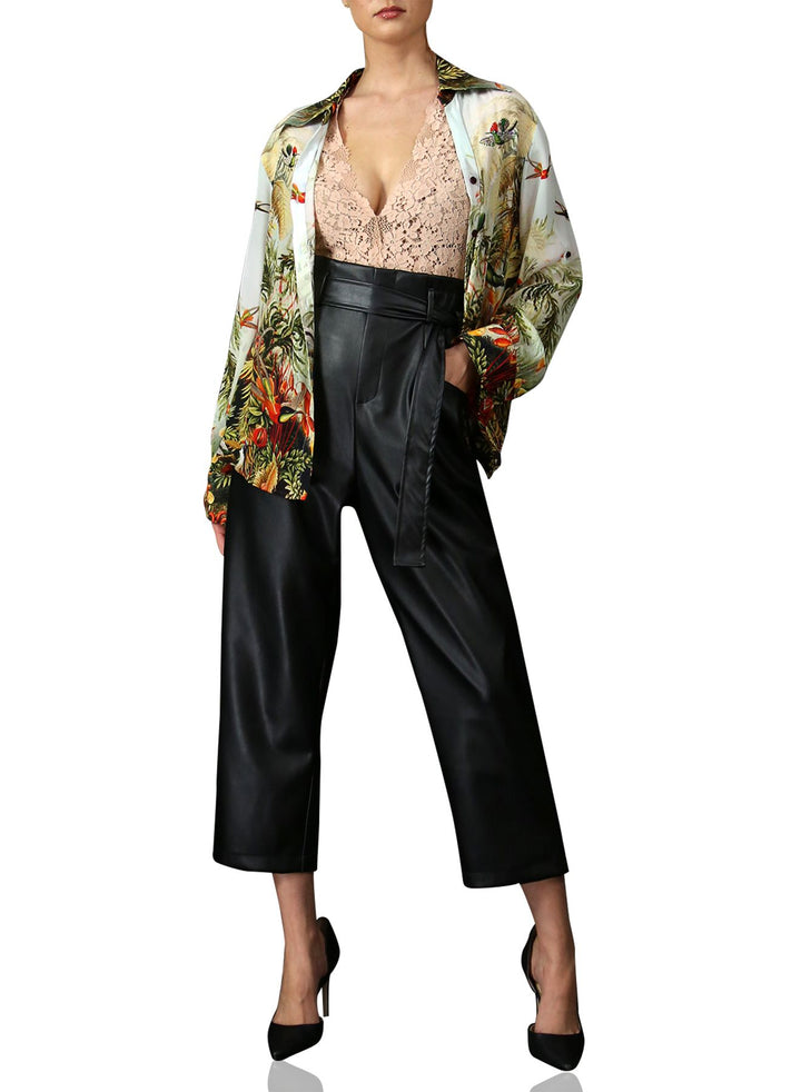 outfit inspo, feminine modern, luxe texture, trendy woman, shahida-kyle-richards, style focus